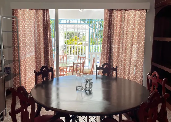 Peaceful Private With Exclusive Swimming Pool Holiday home Montego Bay