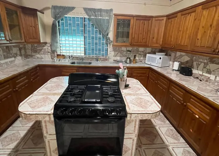 Peaceful Private With Exclusive Swimming Pool Montego Bay